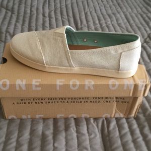 Toms Avalon shoes